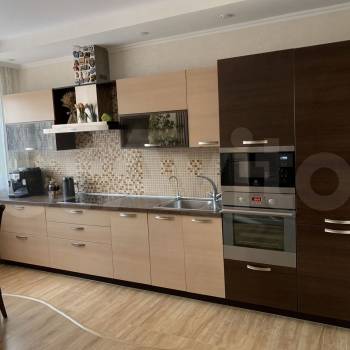 Продается Многокомнатная квартира, 114 м²