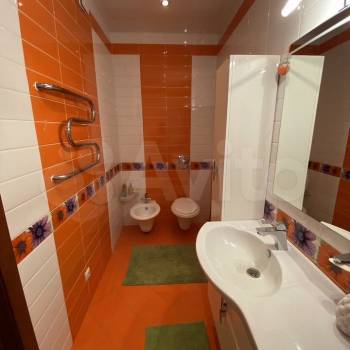 Продается Многокомнатная квартира, 114 м²