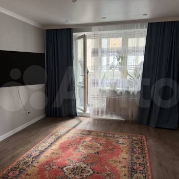 Продается 1-комнатная квартира, 37,2 м²