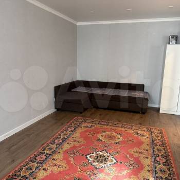 Продается 1-комнатная квартира, 37,2 м²