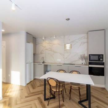 Продается 2-х комнатная квартира, 57,2 м²