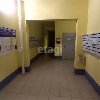 Продается 1-комнатная квартира, 54 м²