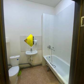 Продается 1-комнатная квартира, 54 м²