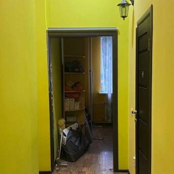 Продается 1-комнатная квартира, 54 м²