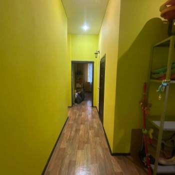 Продается 1-комнатная квартира, 54 м²