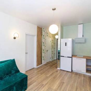 Продается 1-комнатная квартира, 40,7 м²