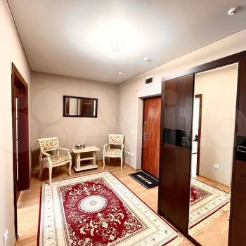 Сдается 1-комнатная квартира, 49 м²