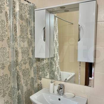Сдается 1-комнатная квартира, 49 м²