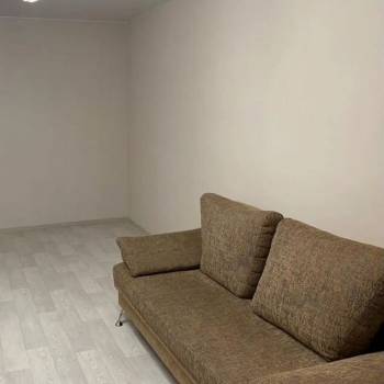 Продается 1-комнатная квартира, 37,4 м²