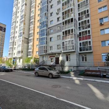 Продается 1-комнатная квартира, 40 м²