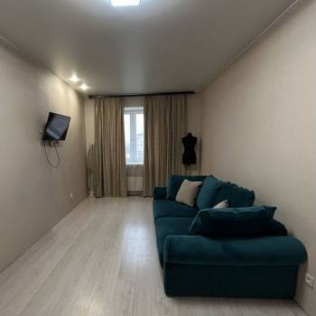 Сдается 1-комнатная квартира, 39 м²