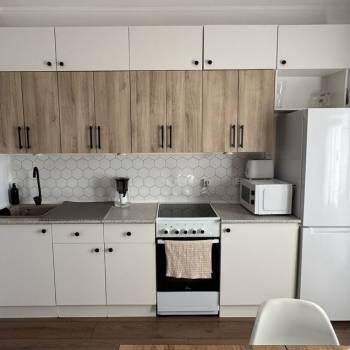 Продается 1-комнатная квартира, 41 м²