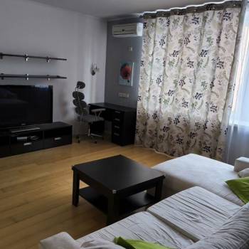 Сдается 2-х комнатная квартира, 81 м²