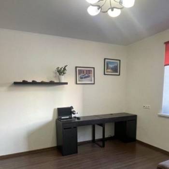 Сдается Многокомнатная квартира, 110 м²
