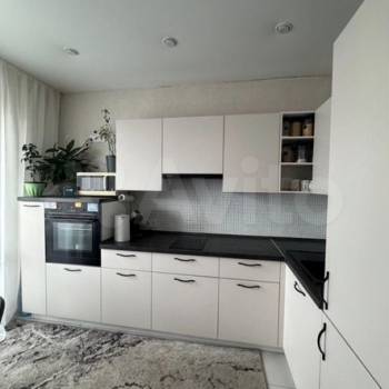 Продается 3-х комнатная квартира, 56 м²