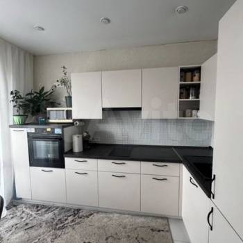 Продается 3-х комнатная квартира, 56 м²