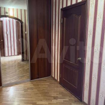 Продается Многокомнатная квартира, 112 м²
