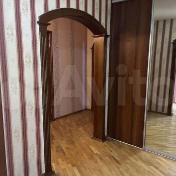 Продается Многокомнатная квартира, 112 м²