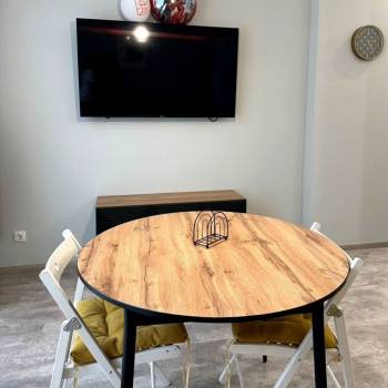 Продается 1-комнатная квартира, 42 м²