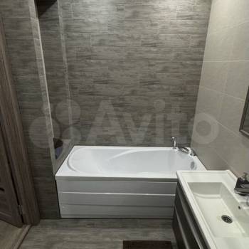 Сдается 1-комнатная квартира, 43 м²