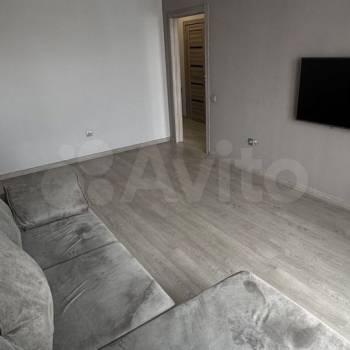 Сдается 1-комнатная квартира, 43 м²