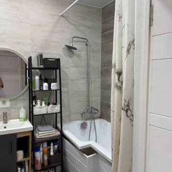Продается 1-комнатная квартира, 35 м²