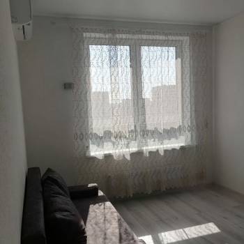Сдается 1-комнатная квартира, 39 м²