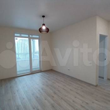Продается 1-комнатная квартира, 35 м²