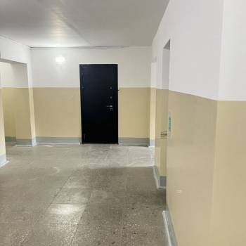 Продается 1-комнатная квартира, 77 м²
