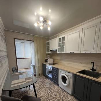 Сдается 1-комнатная квартира, 36 м²