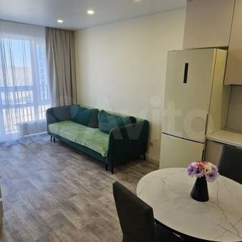 Продается 1-комнатная квартира, 38,6 м²