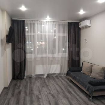 Сдается 1-комнатная квартира, 42 м²