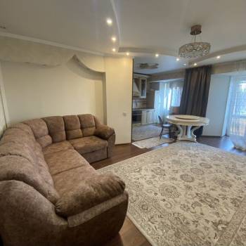 Сдается Многокомнатная квартира, 105 м²