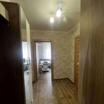Продается 1-комнатная квартира, 43 м²
