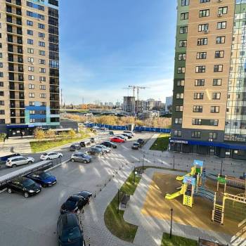 Продается 1-комнатная квартира, 52,7 м²