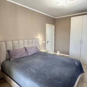 Продается 1-комнатная квартира, 52,7 м²