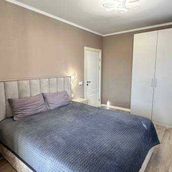 Продается 1-комнатная квартира, 52,7 м²