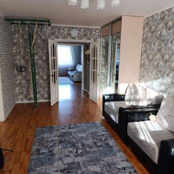 Продается Многокомнатная квартира, 111 м²