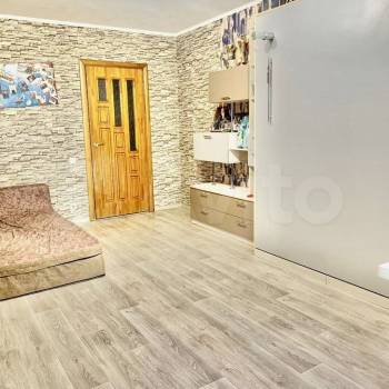 Продается Многокомнатная квартира, 105 м²