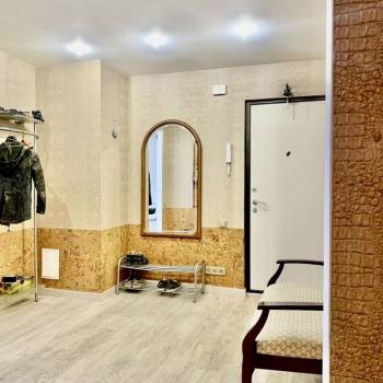 Продается Многокомнатная квартира, 105 м²