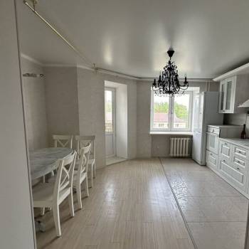 Продается 2-х комнатная квартира, 72 м²