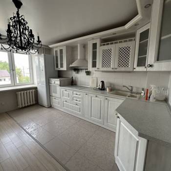 Продается 2-х комнатная квартира, 72 м²