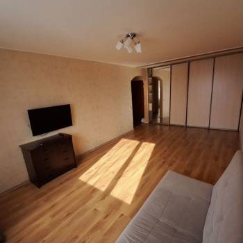 Сдается 1-комнатная квартира, 44 м²