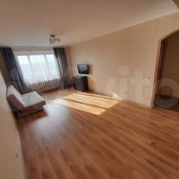 Сдается 1-комнатная квартира, 44 м²