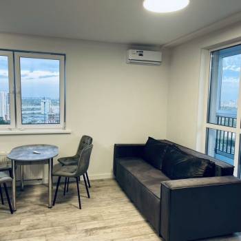 Сдается 1-комнатная квартира, 46 м²