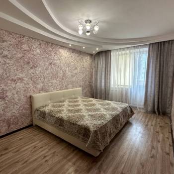 Сдается 2-х комнатная квартира, 88 м²