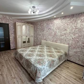 Сдается 2-х комнатная квартира, 88 м²