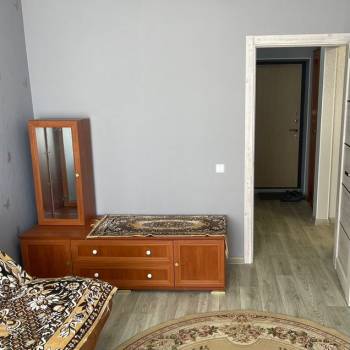Сдается 1-комнатная квартира, 38 м²
