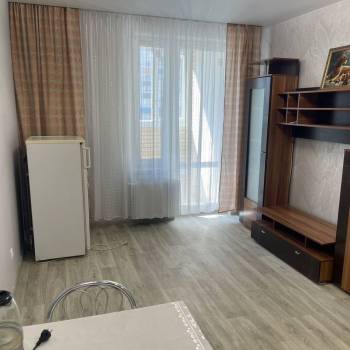 Сдается 1-комнатная квартира, 38 м²