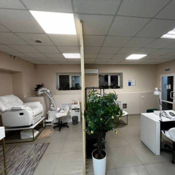 Сдается Нежилое помещение, 56 м²